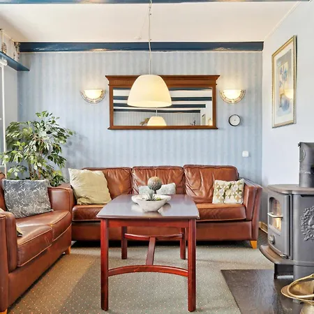 בית נופש 3 Bedroom Amazing In