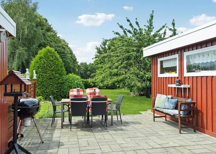 3 Bedroom Amazing In Σπίτι διακοπών Nordenbro Vesteregn
